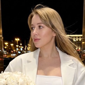 Юлия Попова — психолог на платформе Приём