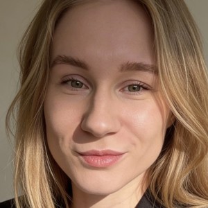 Анастасия Варламова — психолог на платформе Приём
