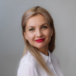 Алёна Луткова — психолог на платформе Приём
